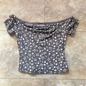 Off-Shoulder Top - Gray Floral size XS